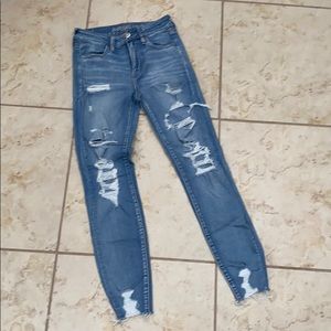 American Eagle distressed jeans (size 4)